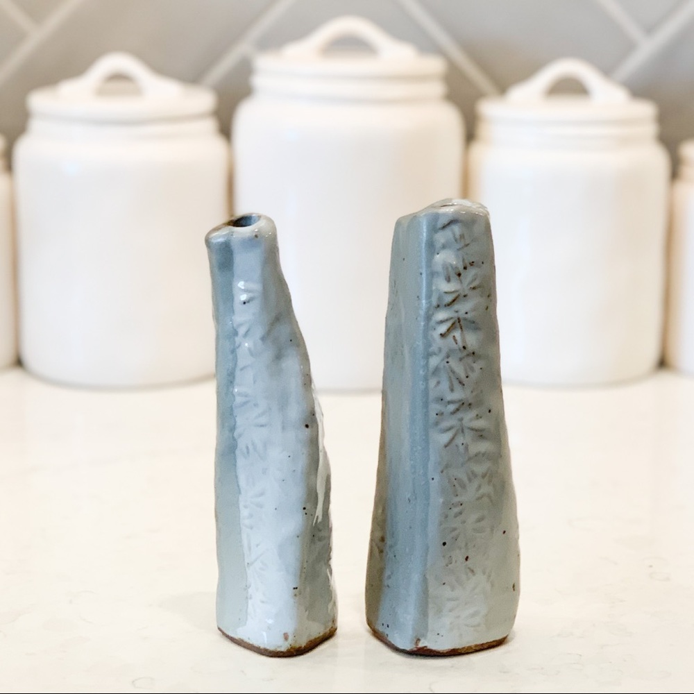 🚨LAST CHANCE 🚨Handmade Pair Gray  Dragon Fly Ceramic Bud Vases
